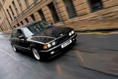 BMW-E32-750