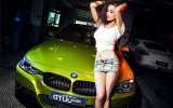 BMW-e32-girl-26